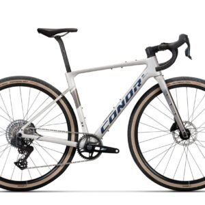 Bicicleta gravel Conor Selva equipada con Shimano GRX 610 de 2x12 velocidades para aventuras en carretera y caminos de grava