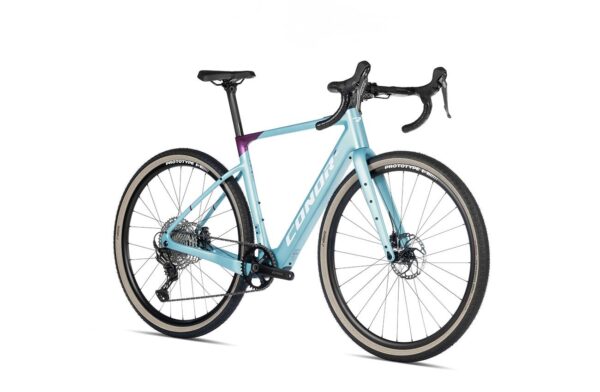 Bicicleta eléctrica GRAVEL CONOR E-SELVA con grupo Shimano GRX 820, cuadro de carbono y motor Mahle X20, ideal para caminos forestales y montañas en España